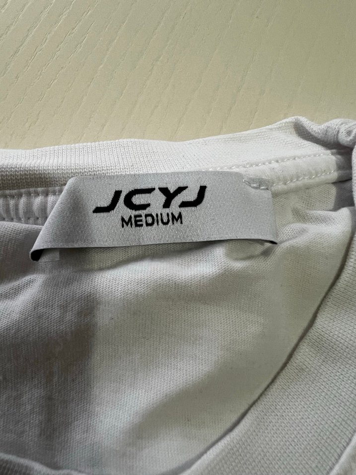 Beyaz Baskılı Erkek Tişörtü - Görsel 3