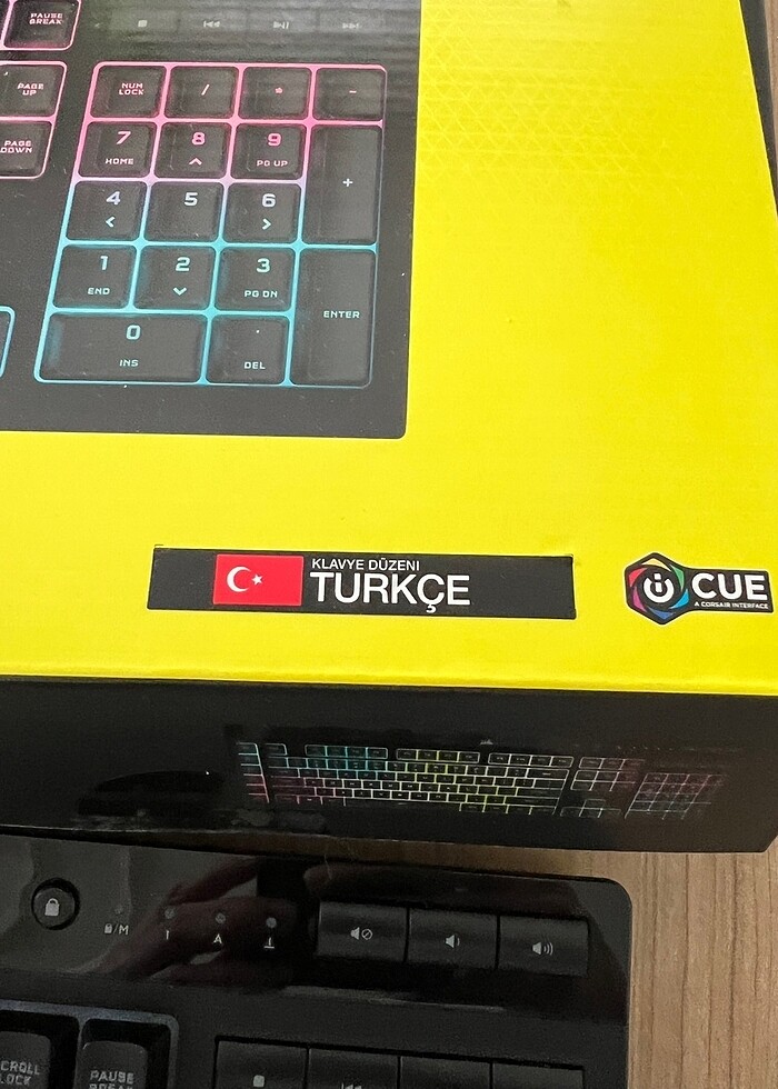 Corsair keyboard - Görsel 3