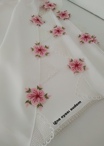 Diğer ekru renk , iğne oyasi cicekli ,iğne oyası şifon mevlüt örtüsü
