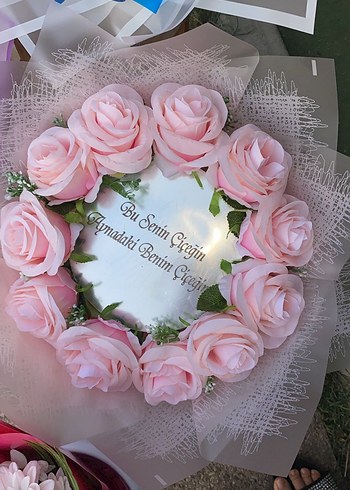 Dantel Detaylı Pembe Düğün Çiçeği