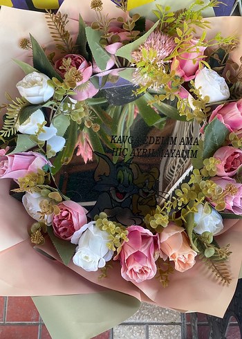 Pembe Pastel Çiçekli Dekoratif Ayna