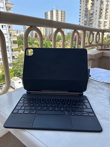 Apple Apple Magic Keyboard 11 inç İPad