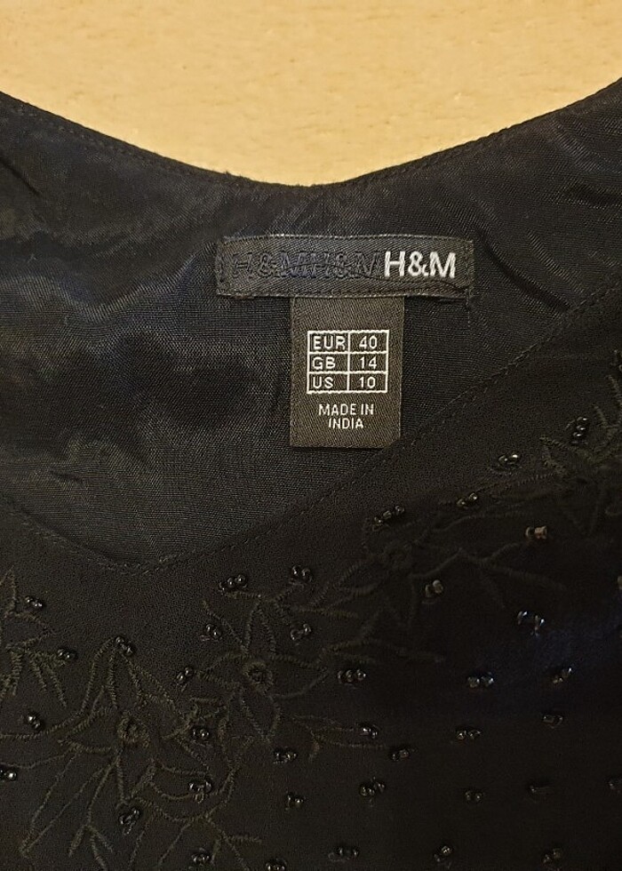 H&M Siyah boncuklu askılı bluz M - Görsel 5