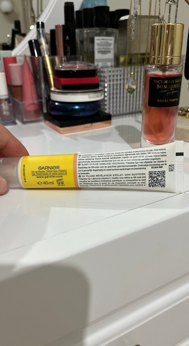 Garnier Vitamin C Güneş Kremi SPF 50+ - Görsel 2
