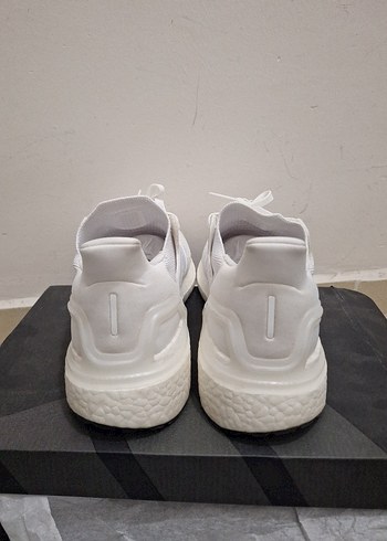 Adidas Ultraboost 20 - Görsel 4