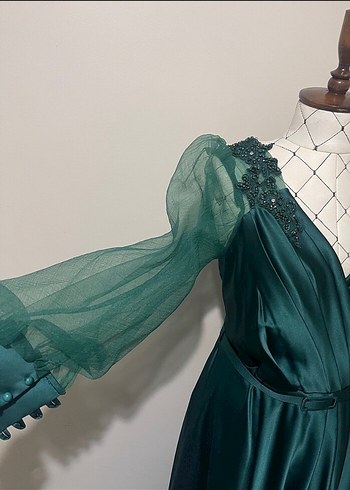 Yeşil İşlemeli Uzun Abiye Elbise - Görsel 6