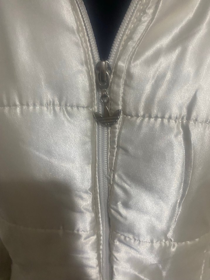 Beyaz Parlak Midi Kız çocuk mont - Görsel 4