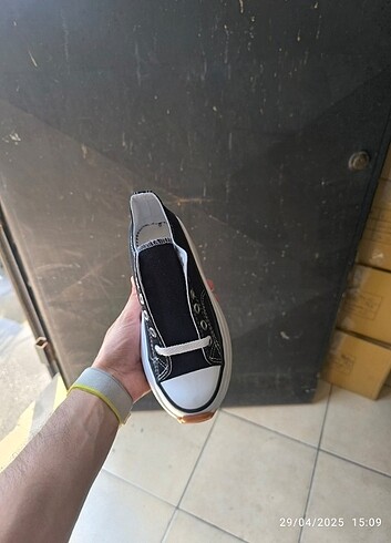Converse a kalite sıfır kutusundan geliyor