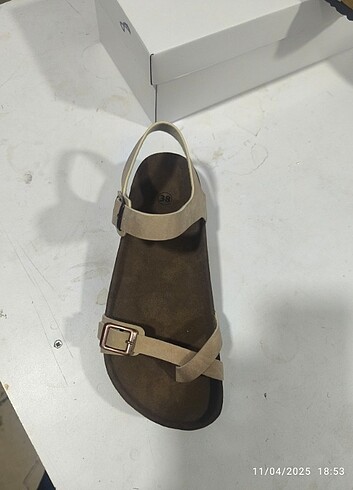 Birkenstock a kalite sıfır kutusundan geliyor
