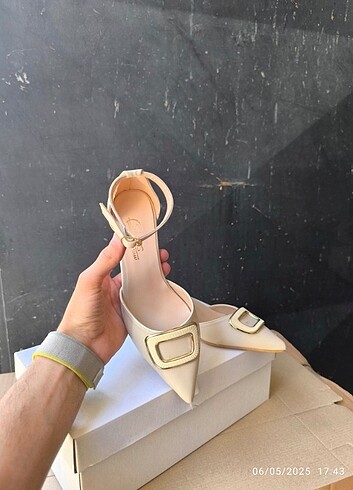 Zara topuklu abiye ayakkabı 4.5 cm