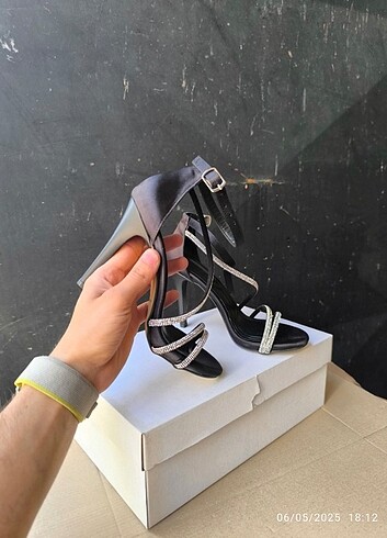 Zara topuklu abiye ayakkabı 10 cm