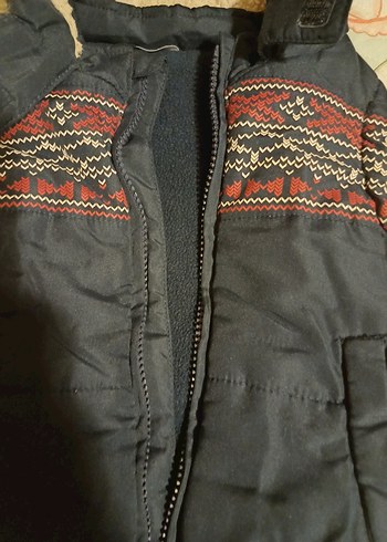 1 yaş erkek bebek kapşonlu içi peluş yelek - Görsel 3