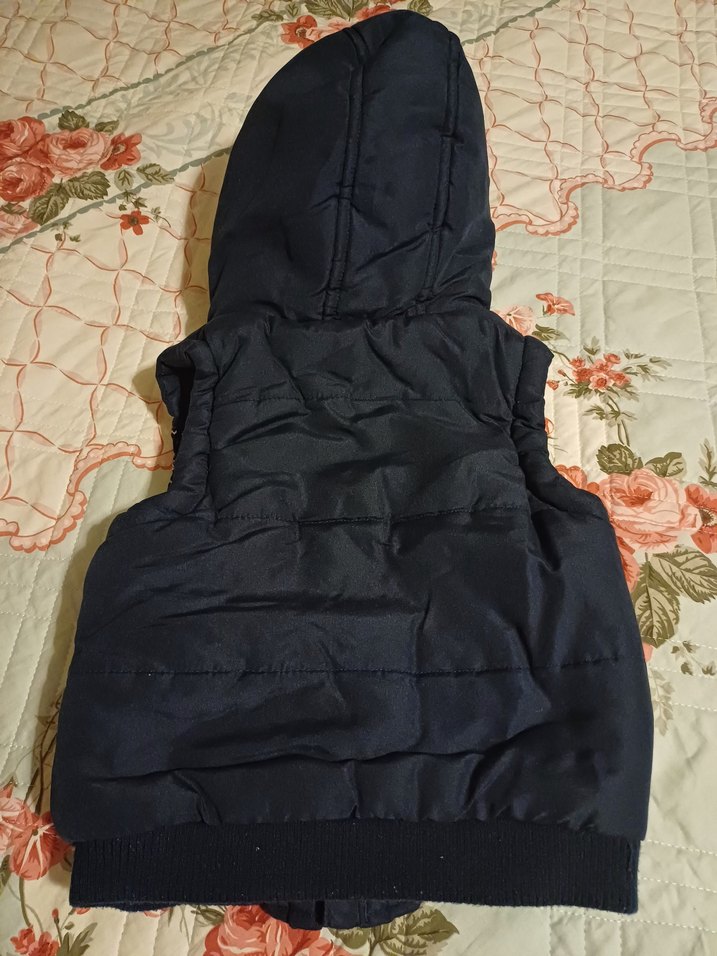 1 yaş erkek bebek kapşonlu içi peluş yelek - Görsel 5