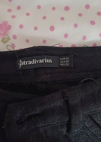 Stradivarius Siyah Kadın Kumaş Pantolon - Görsel 3