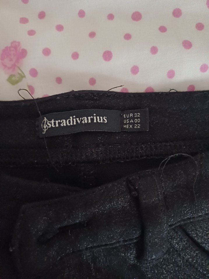 Stradivarius Siyah Kadın Kumaş Pantolon - Görsel 3