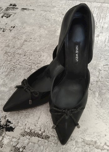 NINE WEST Siyah Fiyonklu Stiletto Topuklu Kadın Ayakkabı