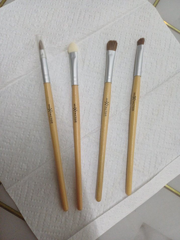 max factor Bej Makyaj Fırça Seti - Görsel 2