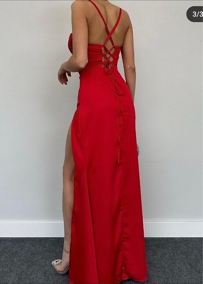 Kırmızı abiye - Görsel 2