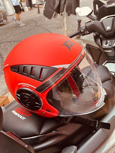 Kırmızı kask - Görsel 3