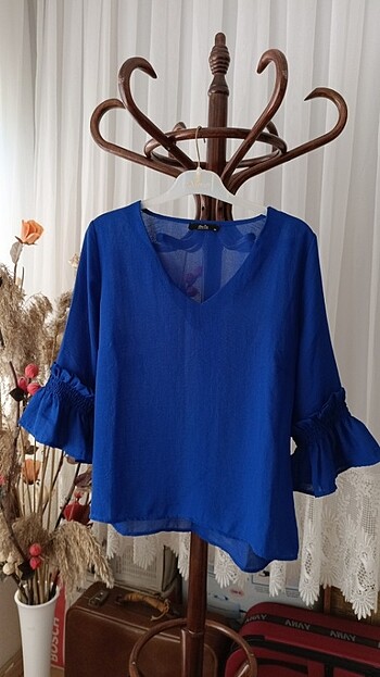 Kolları fırfırlı bluzzz