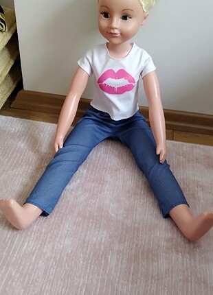 Oyuncak bebek