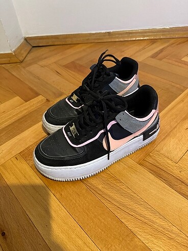 38 Beden Nike Air Force 1 Shadow Kadın Siyah Spor Ayakkabı