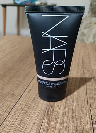 NARS fondöten