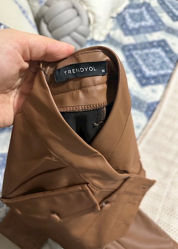 Kahverengi Deri Kadın Pantolon - Görsel 4