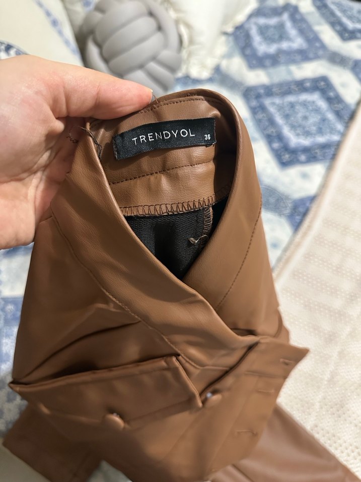 Kahverengi Deri Kadın Pantolon - Görsel 4
