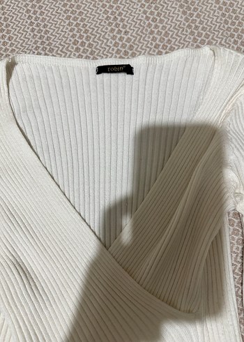 Beyaz V Yaka Kadın Triko Kazak - Görsel 3