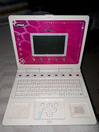 Missie egitici oyuncak laptop 