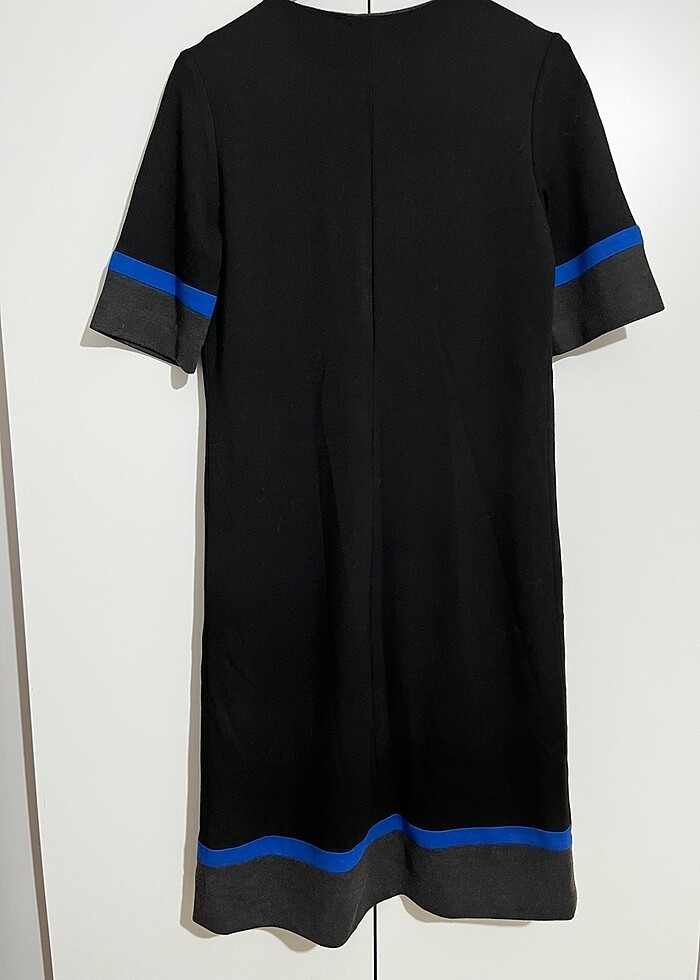 Kısa kollu Siyah elbise - Görsel 4