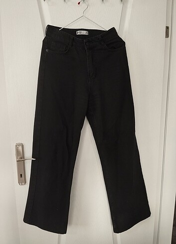 28 Beden siyah jean