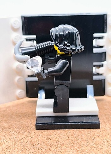  Beden Renk Lego CMF Seri 15 Jewel Thief