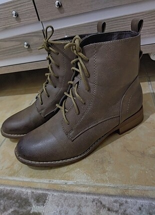 Deichmann Deri haki yeşili bot