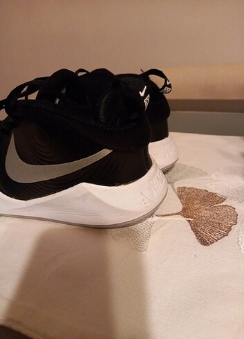 Nike spor ayakkabi