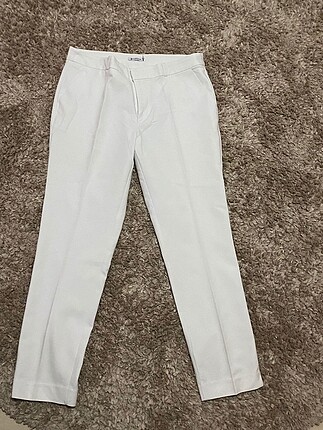 Stradivarius beyaz bayan pantolon