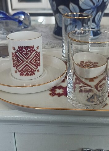 Beden beyaz Renk Porland arabesgue kahve takımı
