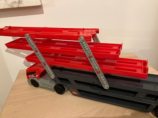 HOT WHEELS TIR OYUNCAK