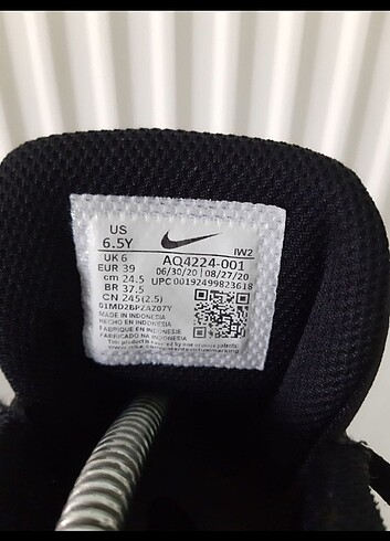 39 Beden siyah Renk Nike Orjinal ayakkabi