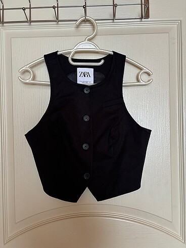 Zara crop yelek