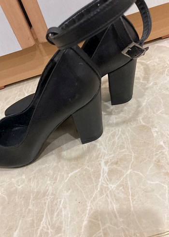 Tokalı Siyah Blok Topuklu Kadın Ayakkabı - Görsel 3