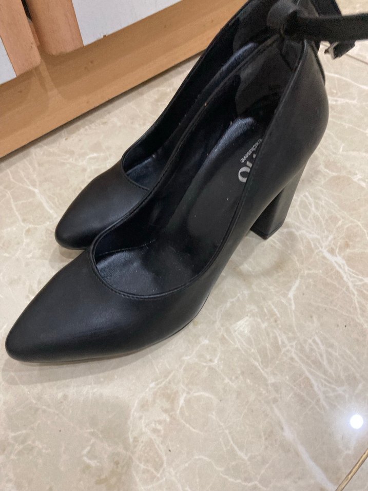 Tokalı Siyah Blok Topuklu Kadın Ayakkabı - Görsel 2