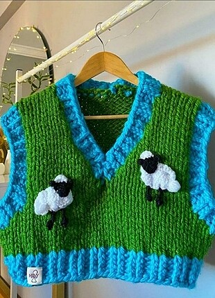 KOYUNLU CROP SÜVETER
