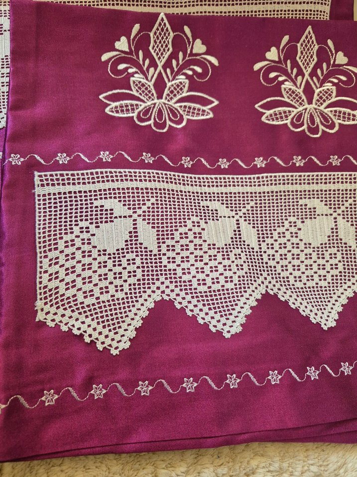 Mor İşlemeli Yastık Kılıfı Seti - Görsel 2