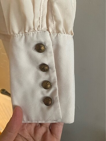 3 gömlek - Görsel 8