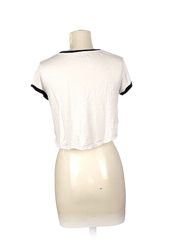 s Beden PreLoved T-shirt %70 İndirimli.