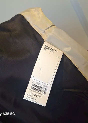 Siyah metal detaylı  V Yakalı Midi Elbise - Görsel 6