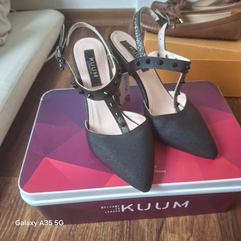 Siyah Yılan Desenli Tokalı İnce Topuklu Kadın Ayakkabı - Görsel 5