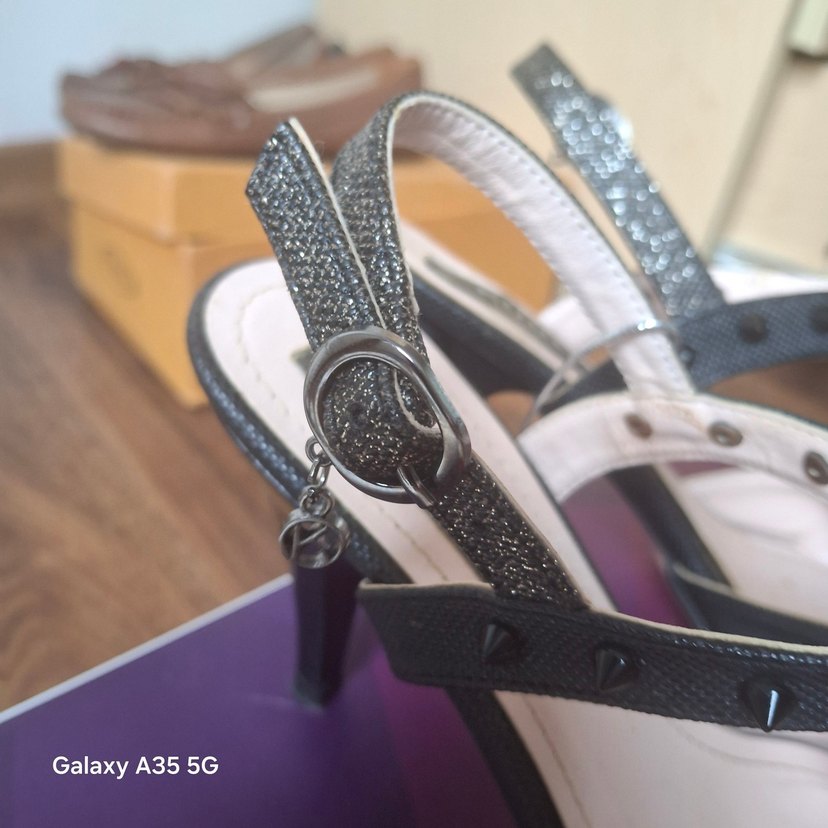 Siyah Yılan Desenli Tokalı İnce Topuklu Kadın Ayakkabı - Görsel 2